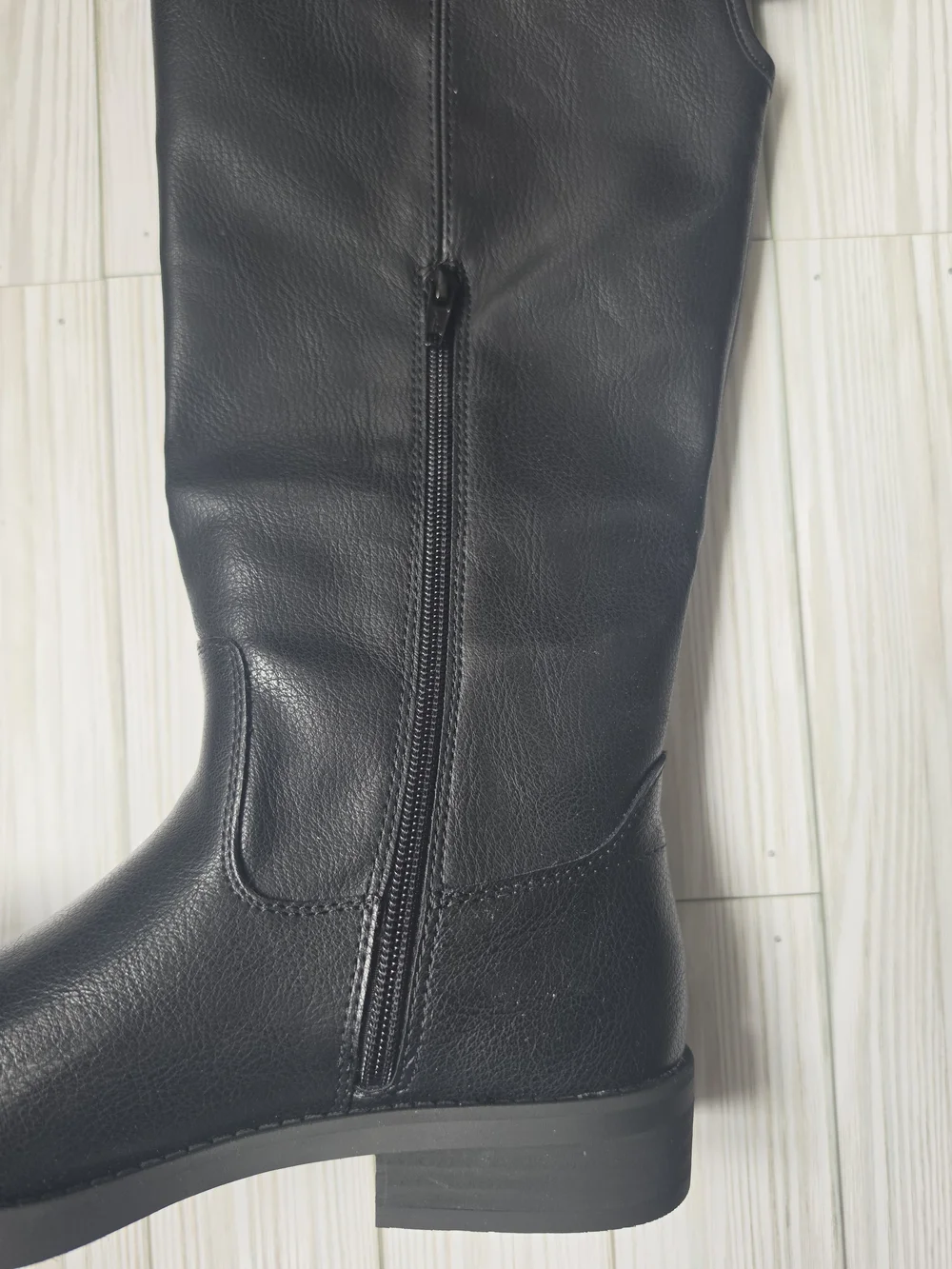 FRYE AND CO. Black Leather Over-the-Knee Riding Boots